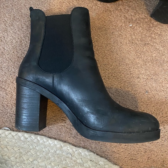 Black Chelsea Heels - Picture 2 of 3